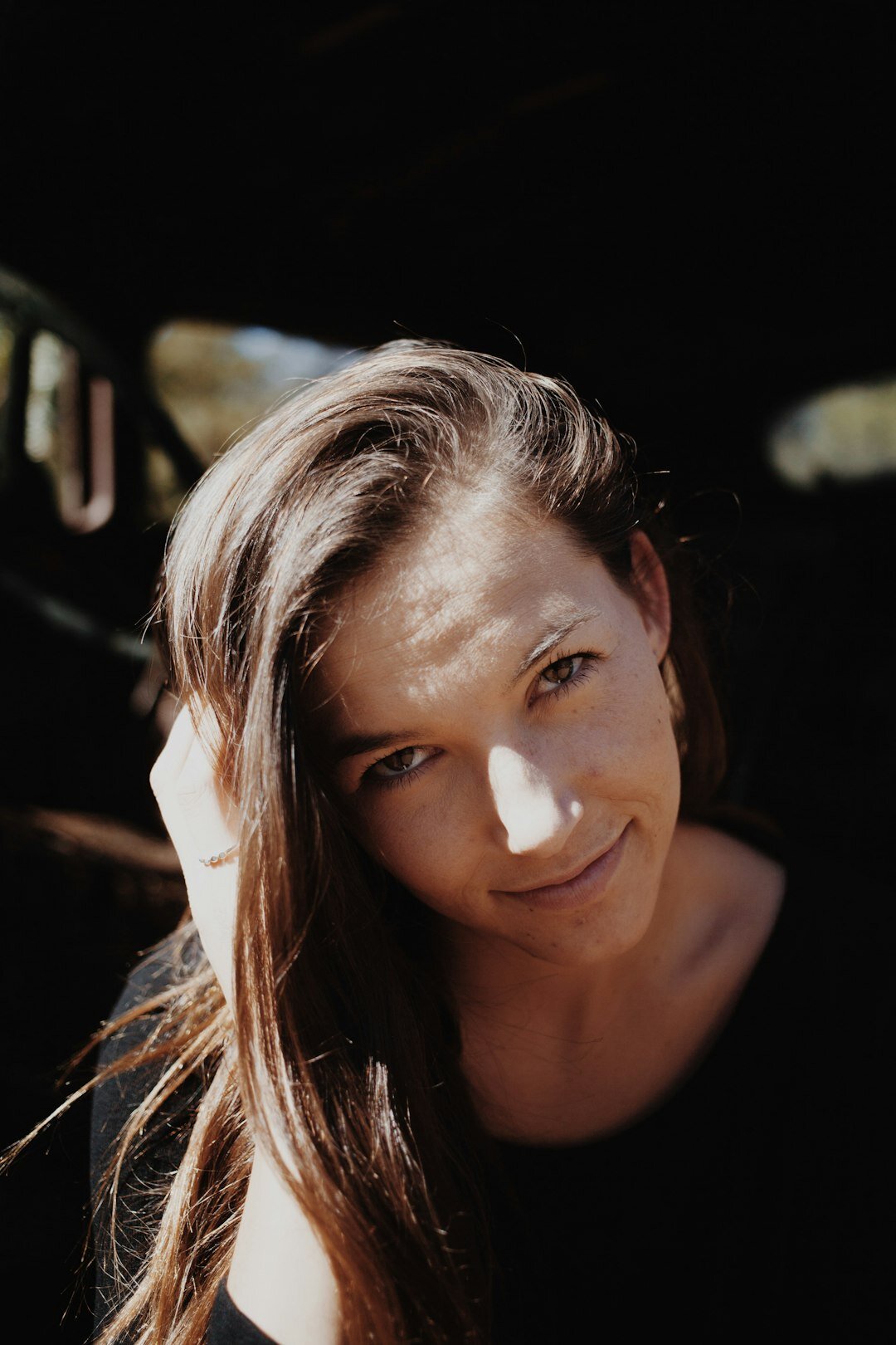 Turkish woman journalist smiling in office
